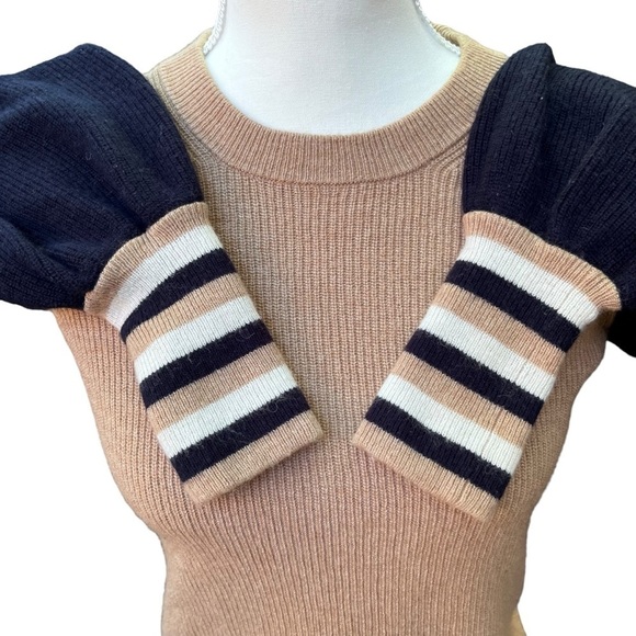 Madewell Colorblock Baybrook Pullover Wool sweater in Tan and Navy Size XX-Small - Picture 4 of 9